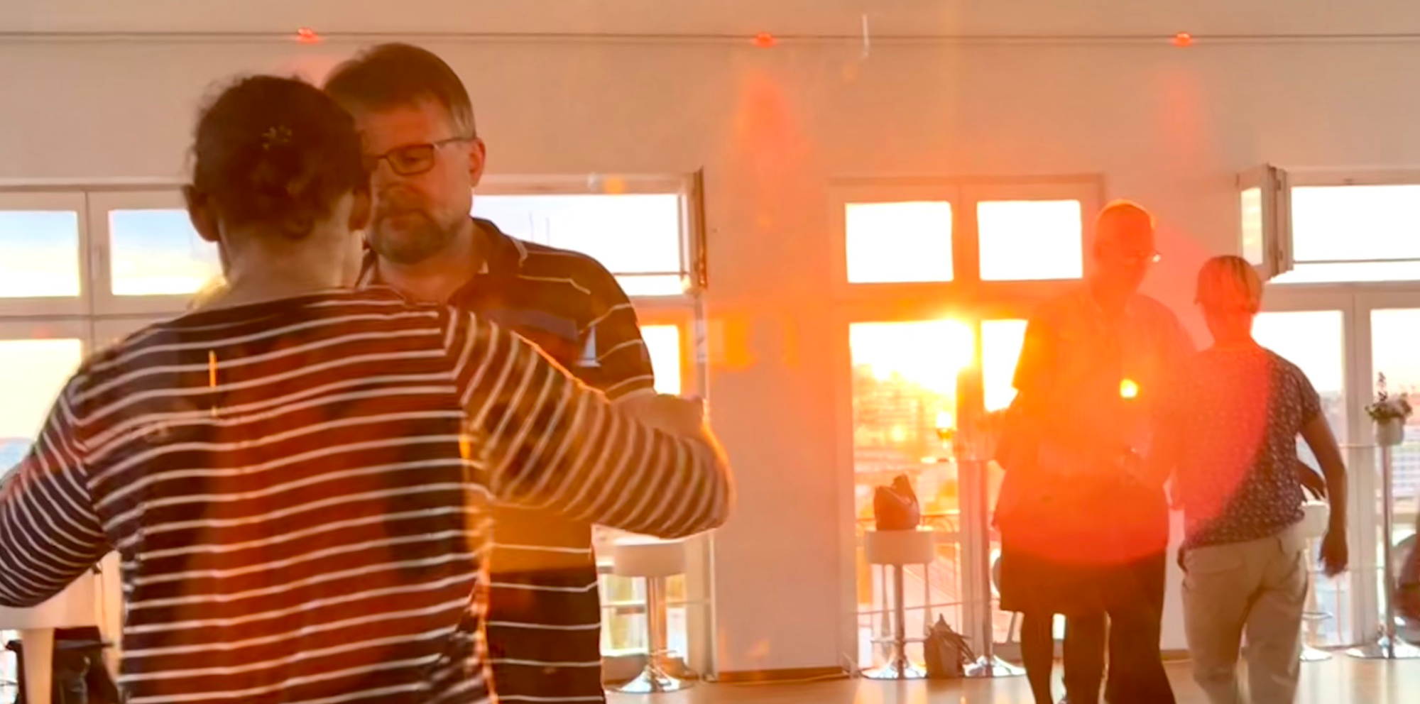 Tanzkurs TanzSuite Berlin beim Sonnenuntergang